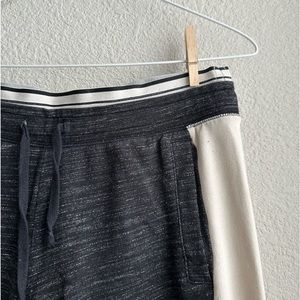 VICTORIA’S SECRET PINK LOUNGE PANTS